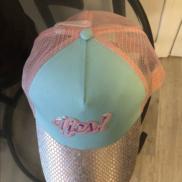 IRIDESCENT YES! TRUCKER HAT - PINK - Picture 3 of 6